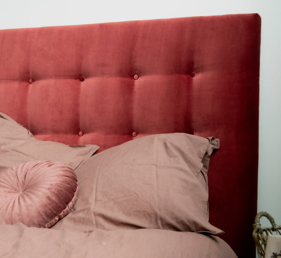 elia sengegavl i mørk rosa, mørkerød bomuldsvelour | design selv | sengegavl på mål - 3